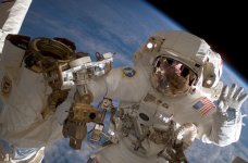 183756main_iss015e18958_516[1].jpg