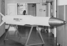 XAIM-97A_SEEKBAT_1972.jpg