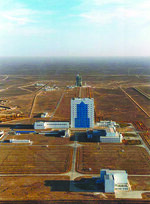 15725000061-15地势平坦，视野开阔的酒泉卫星发射中心.jpg