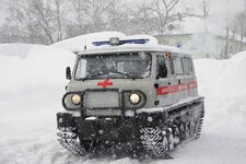 1638061758_25-hdpic-club-p-uaz-bukhanka-na-gusenitsakh-28.jpg