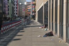 Frankfurt,_Bahnhofsviertel_-_Flickr_-_7C0.jpg