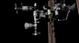 Dragon docked to Prichal.jpg