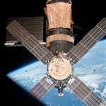1080px-Skylab_IV-view_of_telescope.jpg