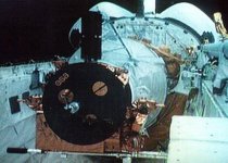 Ulysses_in_Discovery's_payload_bay.jpg