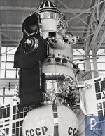 scale_2400.jpg