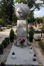 hermaszewski-miroslaw-grave6.jpg