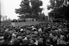 S.P.-Korolev-na-mitinge-posvyashhennom-100-letiyu-K.E`.-TSiolkovskogo-Kaluga-skver-Mira-1957-g...jpg