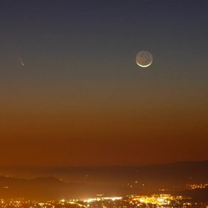 Comet PanSTARR Mar-12-2013 Rocky peak. California. USA