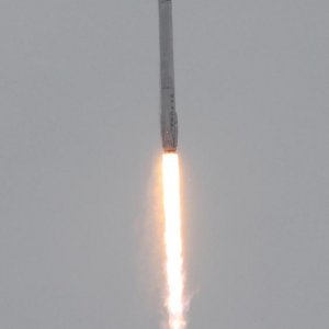 F9 180414 05