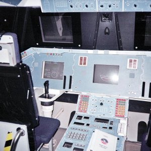 flight deck in orbiter