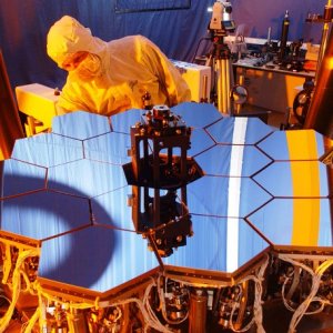 NASA JWST Scale Model 97